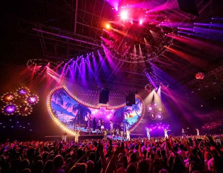 The Streamers – Concert Visuals by Vision Impossible