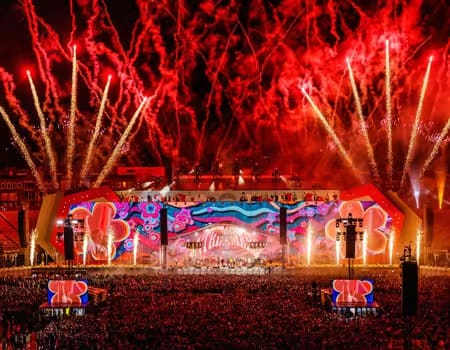 Stage visuals for The Streamers live concert by Vision Impossible